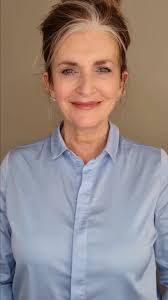 No more sloppy sleeves that roll down ! Check out this simple #stylehack ,  Ta dah !