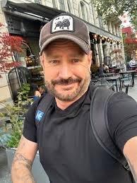 👤 (1) Sent you a request