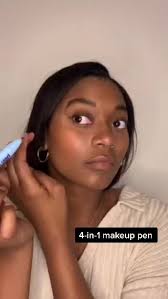 @lexyross_ showing off our Pen Pal ❤️ #meetalleyoop #beauty #beautyhacks  #makeup