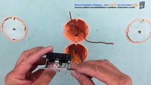 Wie Schalter Steckdose Richtig Anschliessen Schalter Und Steckdosen Steckdosen Elektroinstallation Selber Machen