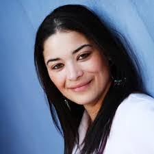 Lisa Huggins's Instagram, Twitter & Facebook