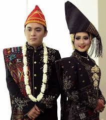 34 gambar baju adat tengger, trend model! 5 Pakaian Adat Sumatera Utara Sering Jalan