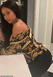 Blac Chyna S Brawl With Alexis Skyy 39 S Over Ex Rob Kardashian 39 S Newsbeezer