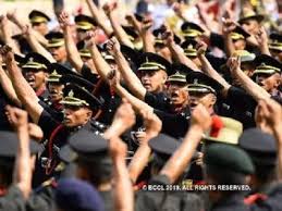 Identical twins graduate from Indian ...