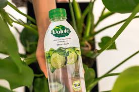Sehen sie sich das volvic essence angebot bei selgros aus dem aktuellen prospekt an. Clean Drinking Volvic Essence Hat Nur 3 Zutaten Keine Sussungsmittel