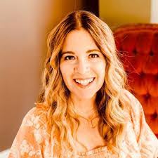 Myra Romano's Instagram, Twitter & Facebook