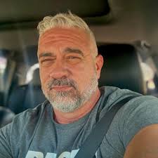 I'm thinking he's back👊🏻merry Christmas everyone🎅🏻🎄🎁⛄️