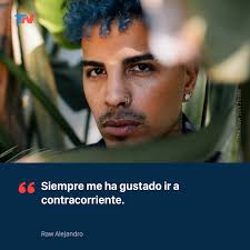 Raw Alejandro, el “reguetonero emo” que quería ser futbolista, se vestía  horrible y es un rompecorazones