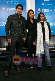 Vansh Bhardwaj Preity Zinta Deepa Mehta At The Heaven On Earth Press Conference In Toronto International Film Festival Held At The Sutton Place Hotel On September 6 2008 In Toronto Canada Chand, a young punjabi woman, travels to canada to marry a man she has never met. hamara photos