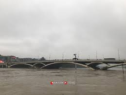 正在直播 强降雨天气轮番袭击桂林 实时更新最新积水 路况 水情等内容 桂林生活网直播 guilin scene live