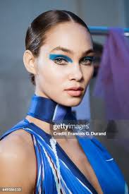 108 Amanda Harvey Fashion Model Stock Photos, High-Res Pictures, and Images 