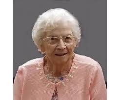 Deb Norris's Instagram, Twitter & Facebook