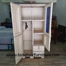 Didesain dengan sangat efisien untuk tempat penyimpanan pakaian anda Lemari Plastik 2 Pintu Olymplast Otc St 2