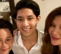 Curhat Pilu Tamara Bleszynski Soal Anak: Semoga Kamu Tidak Lupa Padaku yang  Melahirkanmu