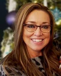 Jennifer Cook's Instagram, Twitter & Facebook