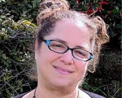 Griselda Thomas's Instagram, Twitter & Facebook