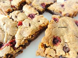 Blondies Cookies Chocolat Groseilles Recette Cookies Chocolat Cuisine Et Boissons Delicieux Desserts
