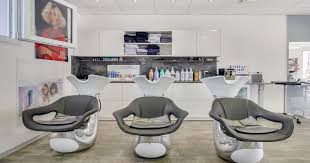 Parce que les urgences ne préviennent pas, une permanence téléphonique est disponible 24h/24 et 7j/7, y compris les jours fériés ainsi que les périodes de. Pascal Coste Coiffeur A Merignac