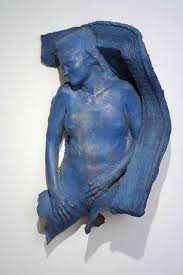 Three figures and four benches (1979) is an iconic sculpture by renowned pop artist george segal, whose figurative installations in steel and plaster explore the human figure as it relates to the surrounding environment. George Segal Wall Street International Magazine