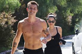 Shawn Mendes Goes Shirtless on Hike with His Longtime Doctor Jocelyne  Miranda