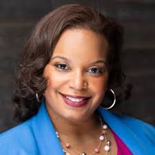 Carmen Bender's Instagram, Twitter & Facebook