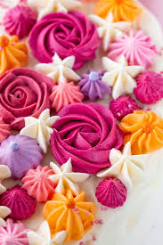 Buttercremeblumen Schritt Fur Schritt Zum Tortendekor Buttercreme Blumen Buttercreme Und Creme Fur Torten