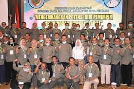 Para asn di lingkungan pemprov jateng kini mulai masuk kerja dengan sistem new normal atau normal baru pada jumat (5/6). Peningkatan Kapasitas Asn Pejabat Tinggi Pratama Dan Administrator Kabupaten Mojokerto Harianbangsa Net