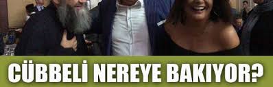 Erdoğan bakkalı davet etti, cübbeli dostlarını hatırlamadı. Cubbeli Nin Kizlari Dostoyevski Yi Ispanyolca Okuyor