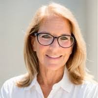 Jill Giffin's Instagram, Twitter & Facebook