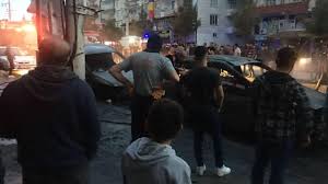 2019 yılı sonu itibariyle 2 milyona yaklaşan nüfusu bulunan diyarbakır, 9000 yıllık bir geçmişe sahiptir. Diyarbakir Da Trafo Patladi 2 Arac Yandi Son Dakika Haberleri