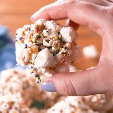 Popcorn Balls Video Popcorn Balls Popcorn Balls Recipe Popcorn Balls Recipe Easy