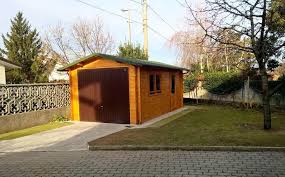 Vediamo dunque tutto ciò che bisogna sapere sui garage prefabbricati per auto, compresi i prezzi e i permessi necessari. Garage Box Auto Prefabbricati In Legno Senza Permesso Ne Concessione Edilizia