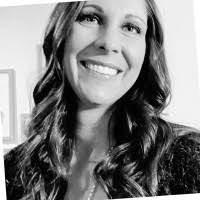 Tamara Duncan's Instagram, Twitter & Facebook