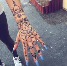 Pin By Sherri Mrrcrr On Ink Me Up Henna Tattoo Designs Hand Henna Tattoo Designs Henna Tattoo Hand