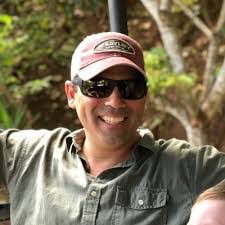 Elias Deeb's Instagram, Twitter & Facebook