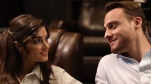Manuela arcuri e antonella mosetti.due storie durate complessivamente 10 anni: Serkan E Eda Di Love Is In The Air Sono Fidanzati Nella Realta O Chiechiera It