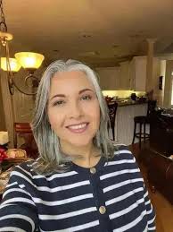 Te menciono. Hola ! Cómo estás? Nos seguimos también en Instagram?? Te  espero 😉 Aprovechó para dejarte un beso 😘