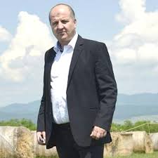 Iar zoltan teszari, ala de e actionar majoritar la rcs&rds sau ceva asa, e pe locul 16 cu 230 de milioane. Stiri Si Informatii De Ultima Ora Din Judetul Hunedoara Mesagerul Hunedorean