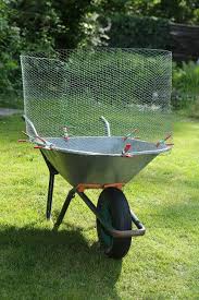 Selbstgebauter Schubkarrenkorb Schubkarre Garten Garten Hochbeet Selbermachen Garten