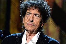 Val wilmer/redferns via getty images. Bob Dylan Hat Uber 44 Millionen Alben Verkauft Wie Hat Es Seinem Reichtum Geholfen Sein Verschwenderischer Lebensstil Verdienst Biografie August 2021