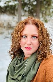 Looking for a good hairdresser in fairbanks 🙂 Cut and dye