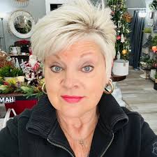 Very heavy Jardin Botanique Vase ~