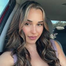 Cecil Slagle's Instagram, Twitter & Facebook