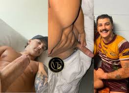 Jogador Australiano Seaton Coast Pelado Mostrando A Pica Grande é Uma  Delicia - Volumes Famosos Nus