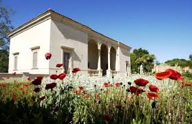 Describe a garden you have visited. 13 Amazing Gardens In Nz To Visit This Spring Go Explore