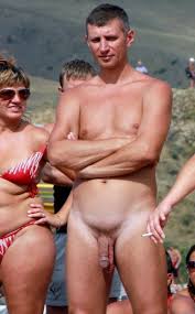 Marie Oran on X: CFNM is more and more common on several beaches is almost  the standard dress code. You can usually see women swimsuited and guys  completely naked. The trend is