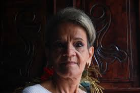 Alida Acosta, rodando carrucha a los 64 años