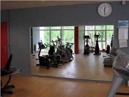Selon vous, quel est le prix d'un abonnement minimum d'un abonnement mensuel d'un tel centre ? Miroir Plat Pour Salle De Fitness Devis Sur Techni Contact Miroir De Sport En Miralite