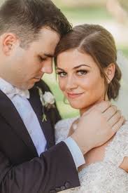 Airbrush Makeup Vs. Regular Makeup — Beautymark Agency