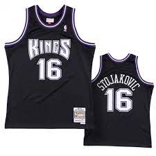 Zuvor war bereits zach randolph aus memphis zu den kings gewechselt. Predrag Peja Stojakovic 16 Sacramento Kings 2001 02 Mitchell Ness Swingman Trikot